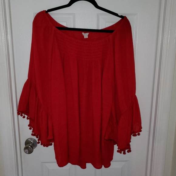 Tops - Beautiful Plus Size Solid Red Top